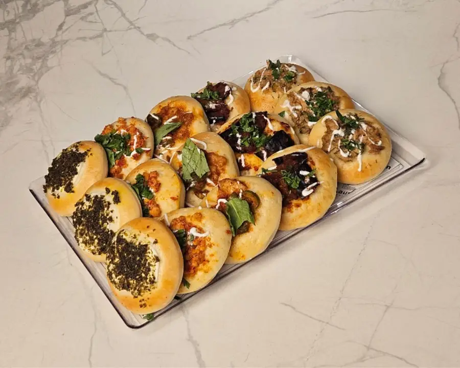 صحن ميني بيتزا ١٥ قطعة