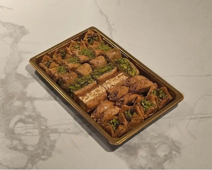 بقلاوة منوع وسط