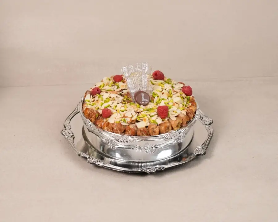 صينية فضية تمر محشي