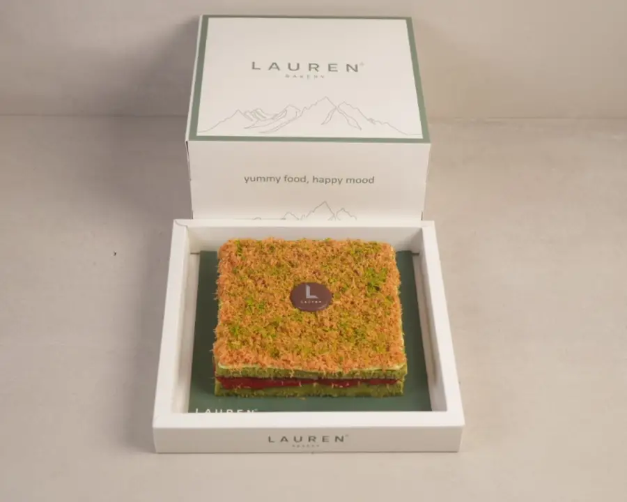 كيكة الفستق بالكنافة لارج