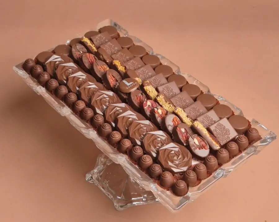 صينية كريستال شكولاتة منوعة